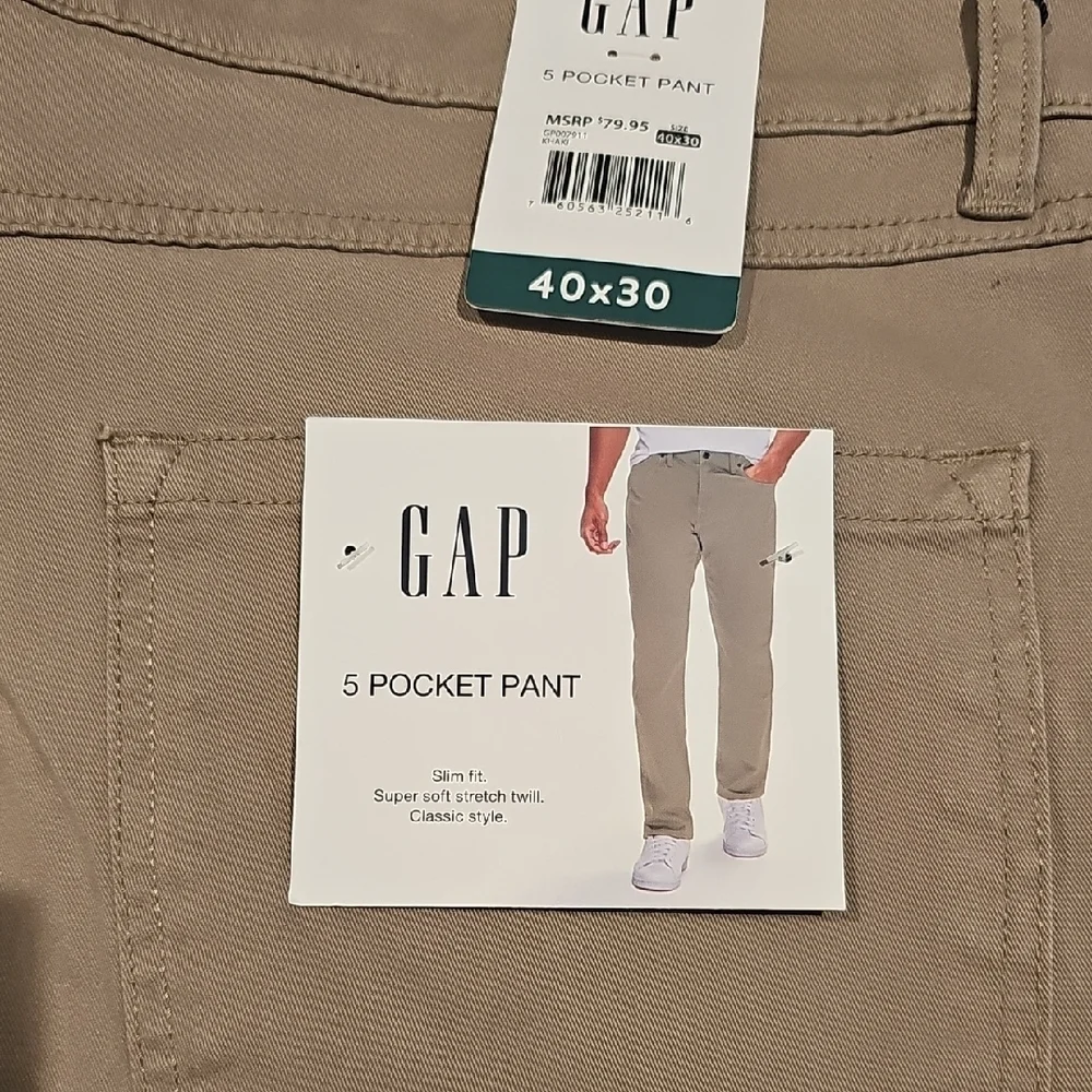 GAP Men's Khaki Chinos
